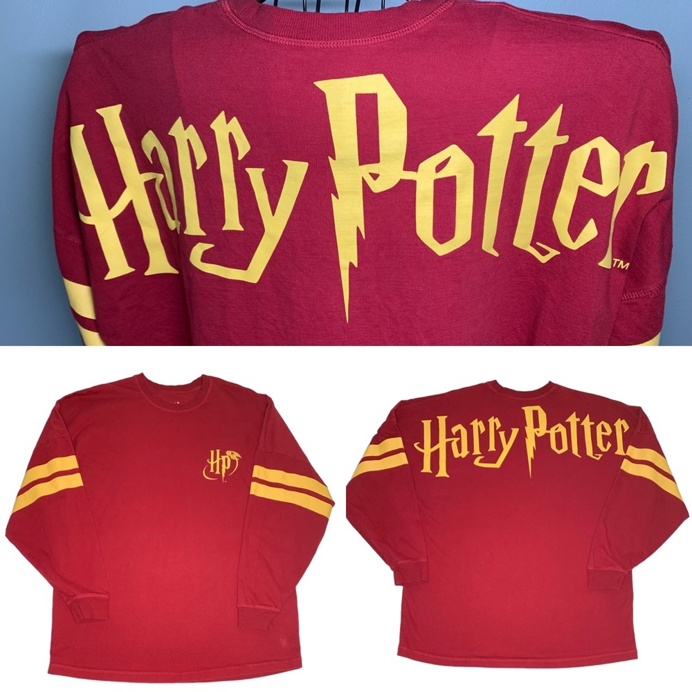 Warner Bros. Women's Red Graphic Crewneck Sweatshirt